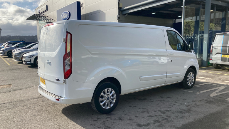 Ford Transit Custom 300 L2 Diesel Fwd 2.0 EcoBlue 130ps Low Roof Limited Van